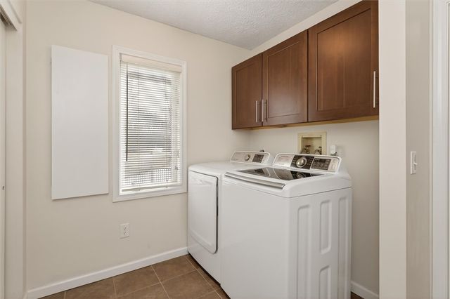 45 Woodleaf, Henrietta, NY 14534