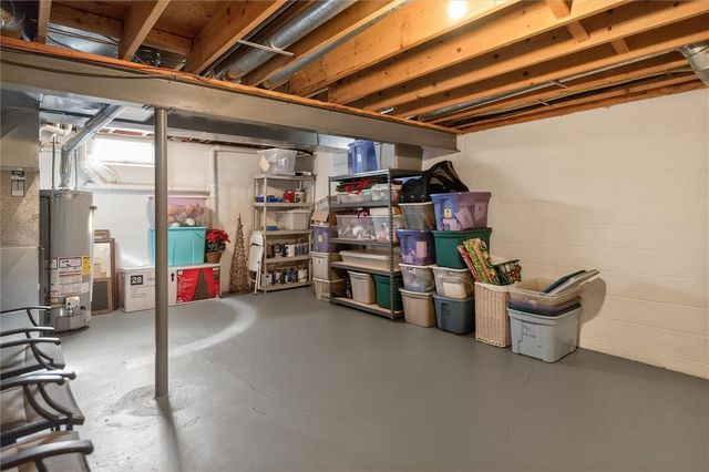 45 Woodleaf, Henrietta, NY 14534