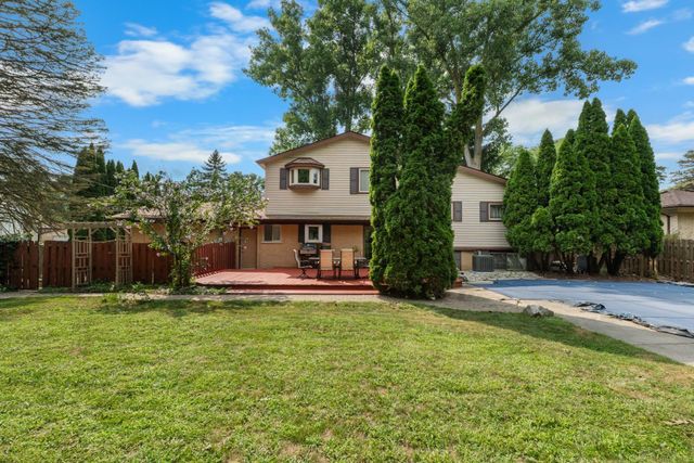 53346 Ruann Drive, Shelby Twp, MI 48316