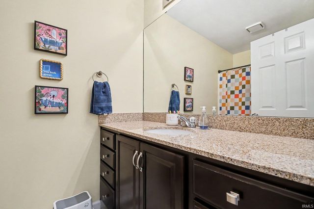 23129 Rumford Drive, South Bend, IN 46628
