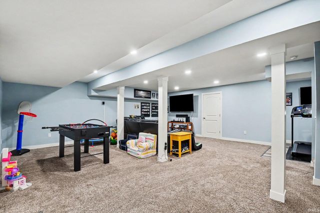 23129 Rumford Drive, South Bend, IN 46628