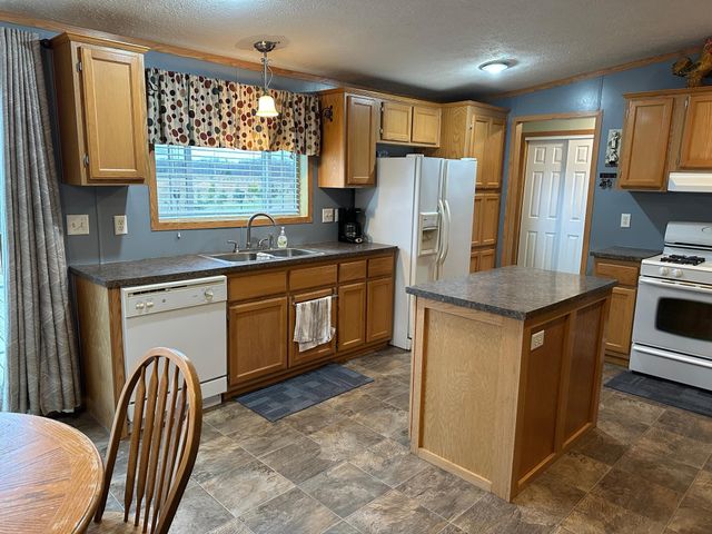 7330 64th Avenue NE, Remer, MN 56672