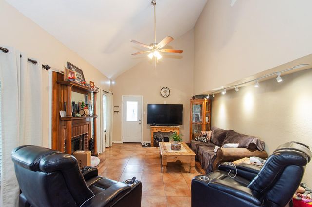 3625 County Road 36, Angleton, TX 77515