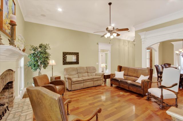 32 Pine Meadow Loop, Hattiesburg, MS 39402