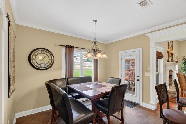 32 Pine Meadow Loop, Hattiesburg, MS 39402