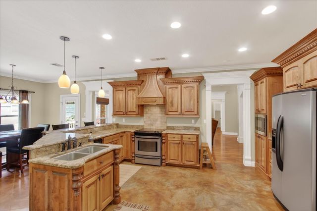32 Pine Meadow Loop, Hattiesburg, MS 39402