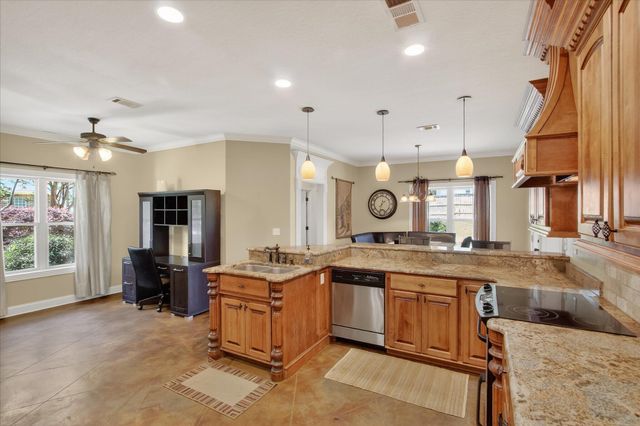 32 Pine Meadow Loop, Hattiesburg, MS 39402