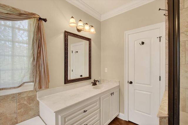 32 Pine Meadow Loop, Hattiesburg, MS 39402