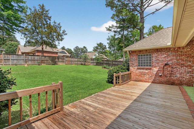 32 Pine Meadow Loop, Hattiesburg, MS 39402