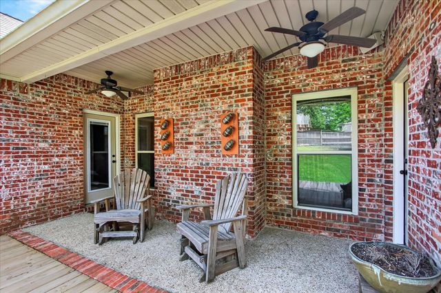 32 Pine Meadow Loop, Hattiesburg, MS 39402