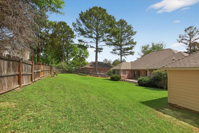 32 Pine Meadow Loop, Hattiesburg, MS 39402