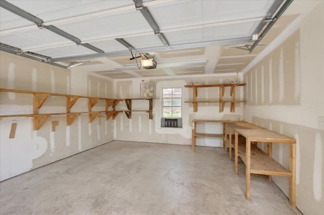 32 Pine Meadow Loop, Hattiesburg, MS 39402