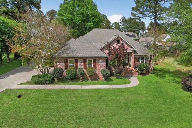 32 Pine Meadow Loop, Hattiesburg, MS 39402
