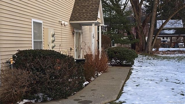 15 Village Cove 15, Warwick, NY 10990