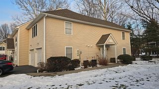 15 Village Cove 15, Warwick, NY 10990