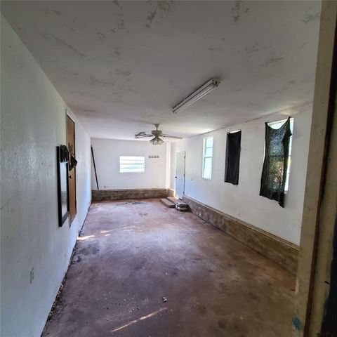 23615 Johnson Avenue, Purcell, OK 73080