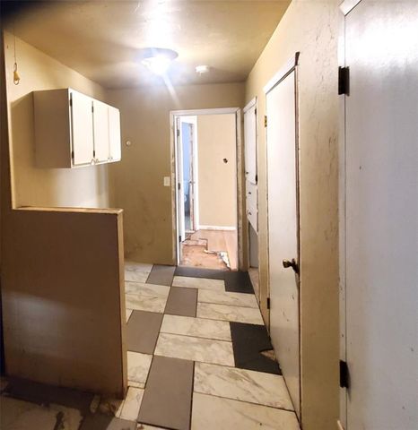 23615 Johnson Avenue, Purcell, OK 73080