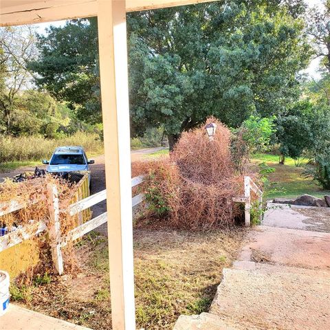 23615 Johnson Avenue, Purcell, OK 73080