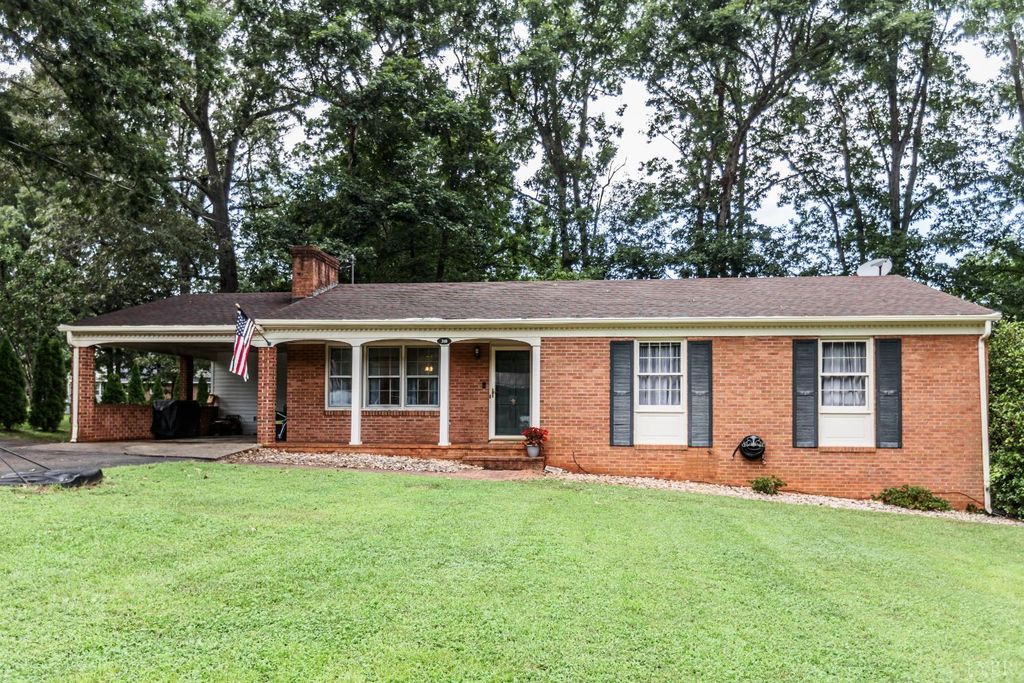310 Morton Ln., Appomattox, VA 24522