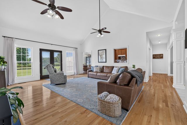 146 Camargo Rd, Fayetteville, TN 37334