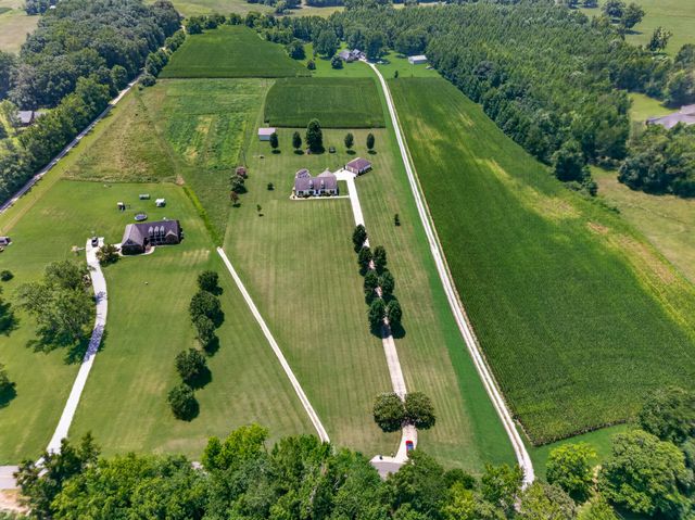 146 Camargo Rd, Fayetteville, TN 37334