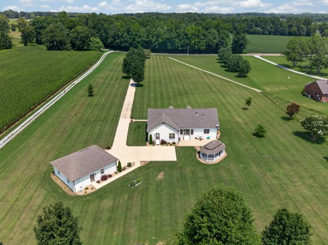 146 Camargo Rd, Fayetteville, TN 37334