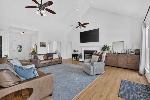 146 Camargo Rd, Fayetteville, TN 37334