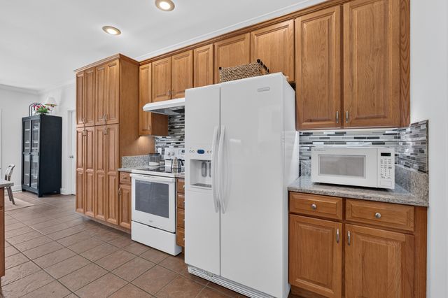 146 Camargo Rd, Fayetteville, TN 37334