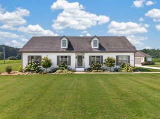 146 Camargo Rd, Fayetteville, TN 37334