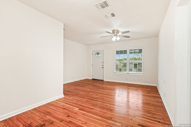 123 Colton, San Antonio, TX 78209