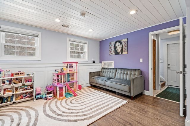 7 Pecos Circle, Chelmsford, MA 01824