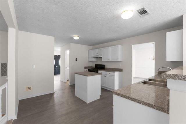 1727 Spring Hill Cove, Lithonia, GA 30058