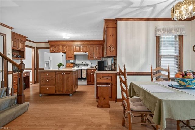 1213 Lakeford PL, Chesapeake, VA 23322