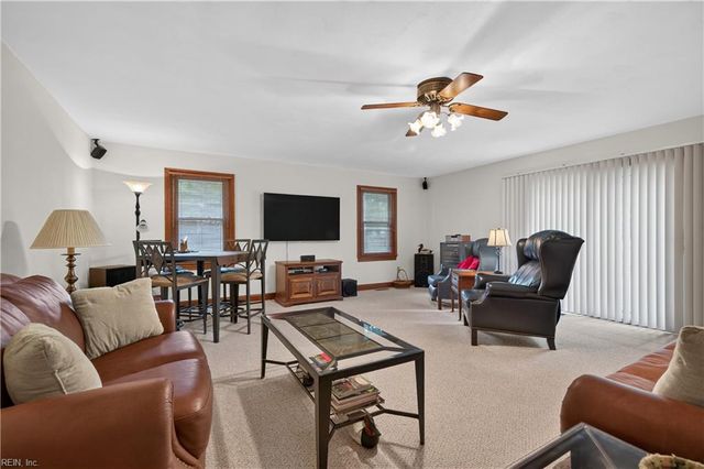 1213 Lakeford PL, Chesapeake, VA 23322