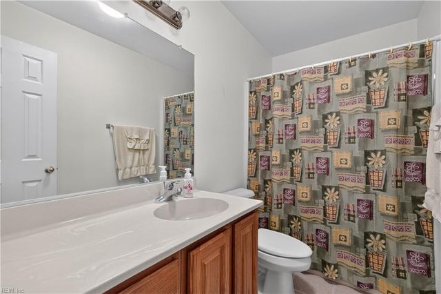 1213 Lakeford PL, Chesapeake, VA 23322