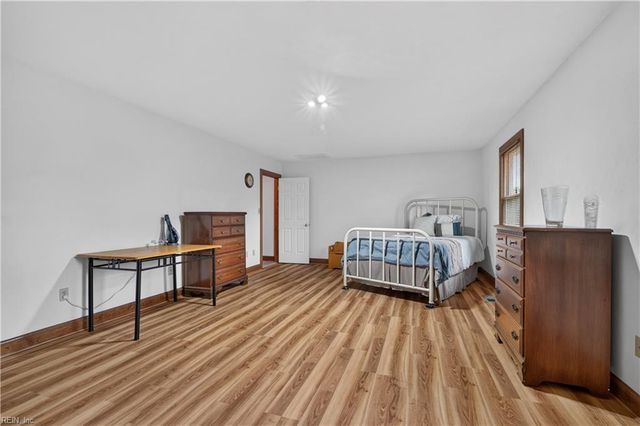 1213 Lakeford PL, Chesapeake, VA 23322