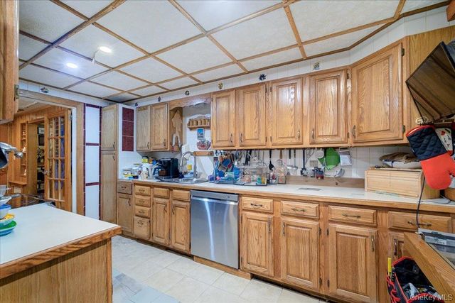 2 Couzines Road, Woodbourne, NY 12788