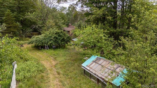 2 Couzines Road, Woodbourne, NY 12788