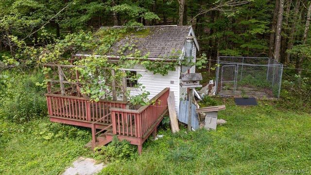 2 Couzines Road, Woodbourne, NY 12788