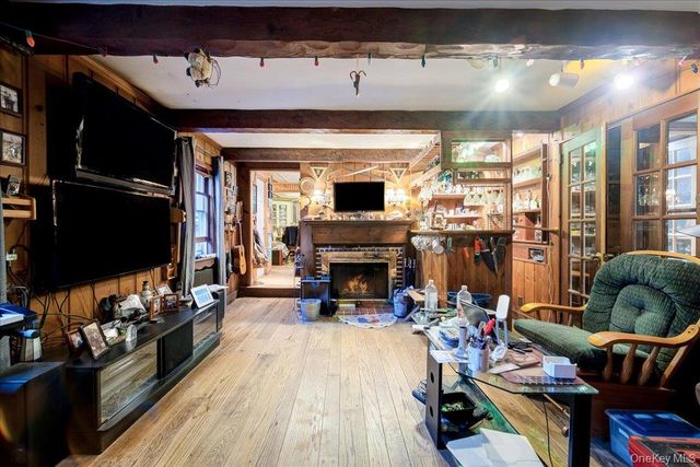 2 Couzines Road, Woodbourne, NY 12788