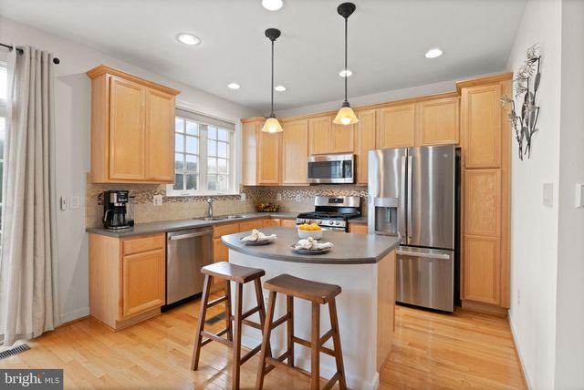 11823 WHITWORTH CANNON LN, Bristow, VA 20136