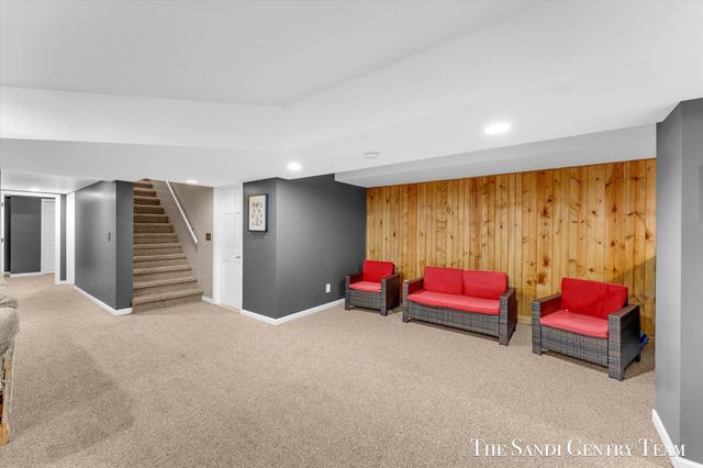 1020 Brookway Court, Norton Shores, MI 49441