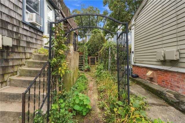 135 Marlborough Street, East Greenwich, RI 02818