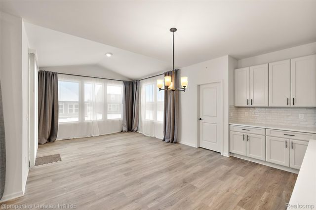 2436 Parkshore Drive, Commerce Charter Township, MI 48382