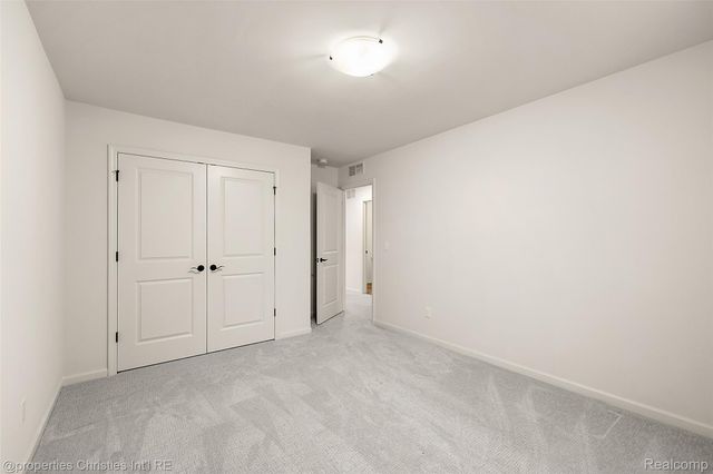 2436 Parkshore Drive, Commerce Charter Township, MI 48382