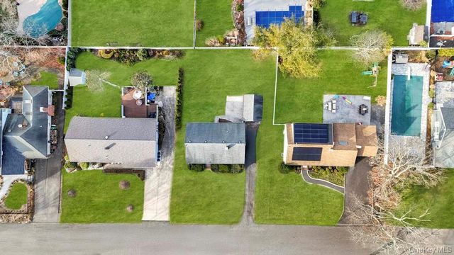 110 Monroe Avenue, Patchogue, NY 11772