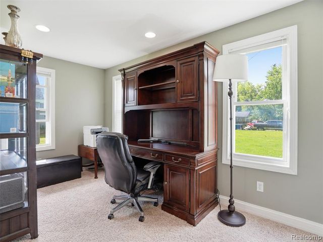 5556 Ormond Road, White Lake, MI 48383