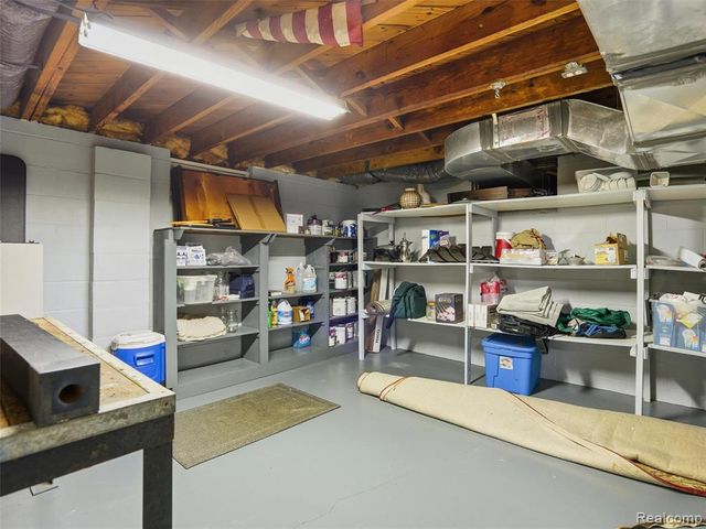 5556 Ormond Road, White Lake, MI 48383