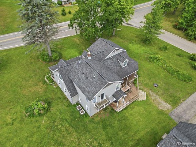 5556 Ormond Road, White Lake, MI 48383