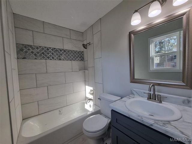 2039 Winona Avenue, Montgomery, AL 36107